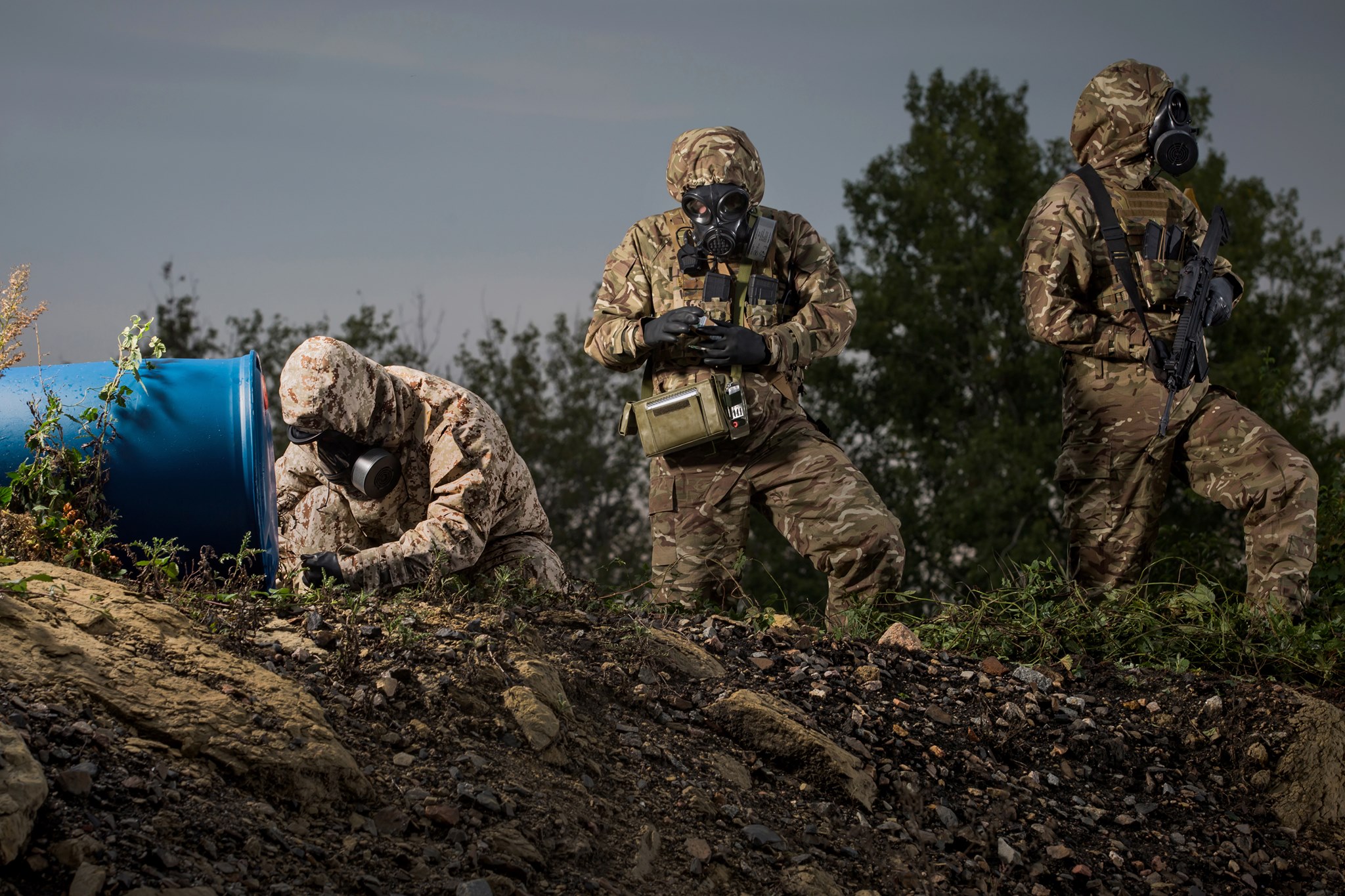 crbn complete suit AVEC-MS-2 & gaz mask OM-90 aresmaxima.com