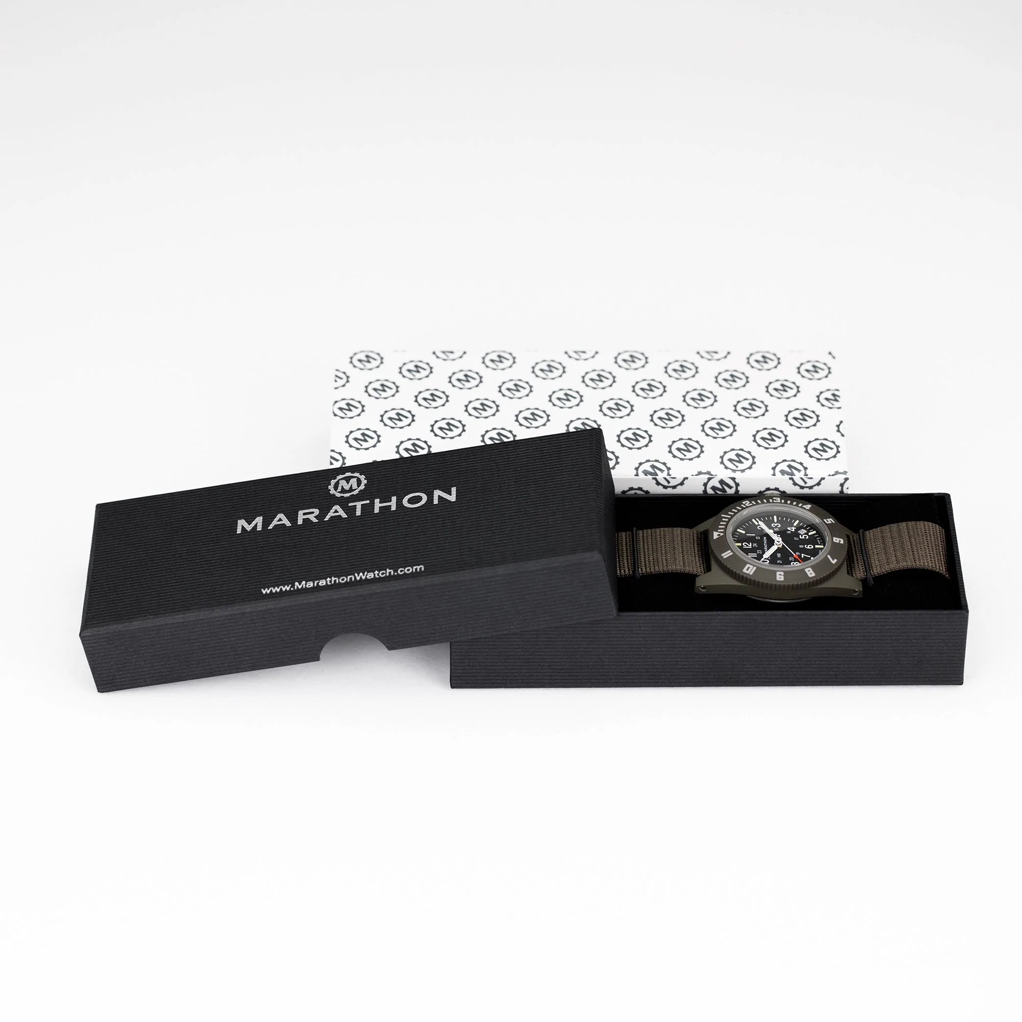 Marathon Navigator Quartz SAGEGREEN aresmaxima.com