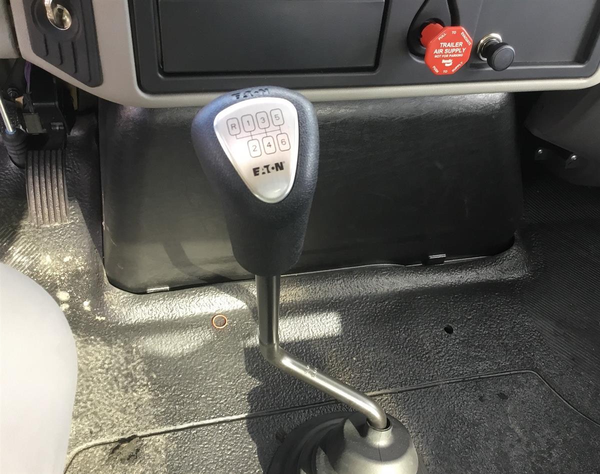 AresMili Workstar 7400 SFA 6x6International DT530 aresmaxima.com