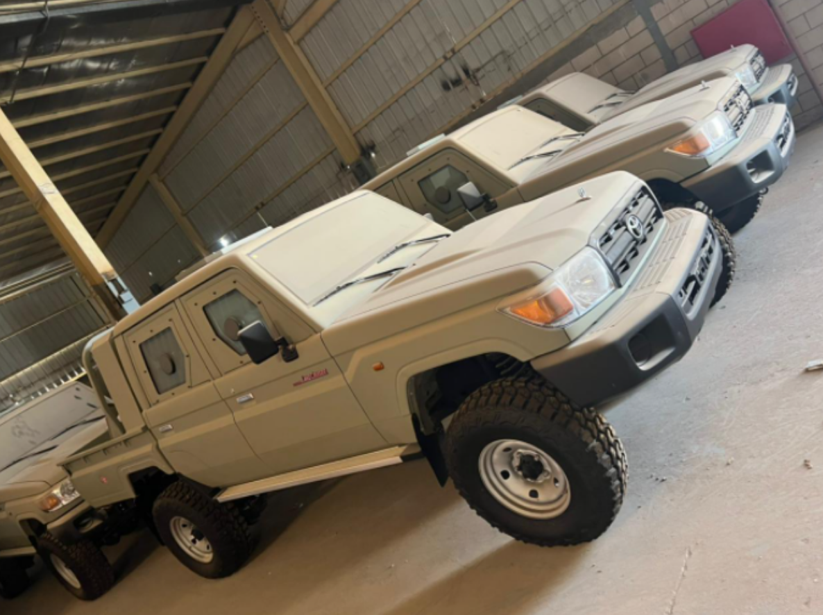 Toyota LC 70+ series, double cab aresmaxima.com