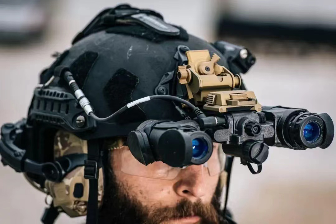 Binoculaire COPTEC PVS 31c Gen2+ (phosphore vert) aresmaxima.com