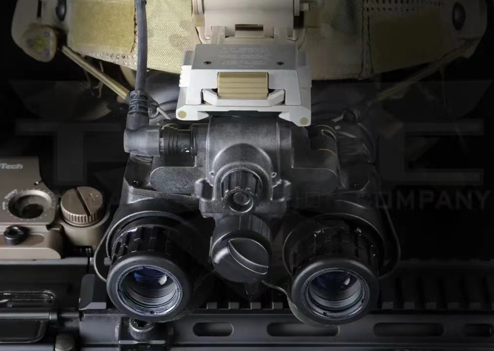 Binoculaire COPTEC PVS 31c Gen2+ (phosphore vert) aresmaxima.com