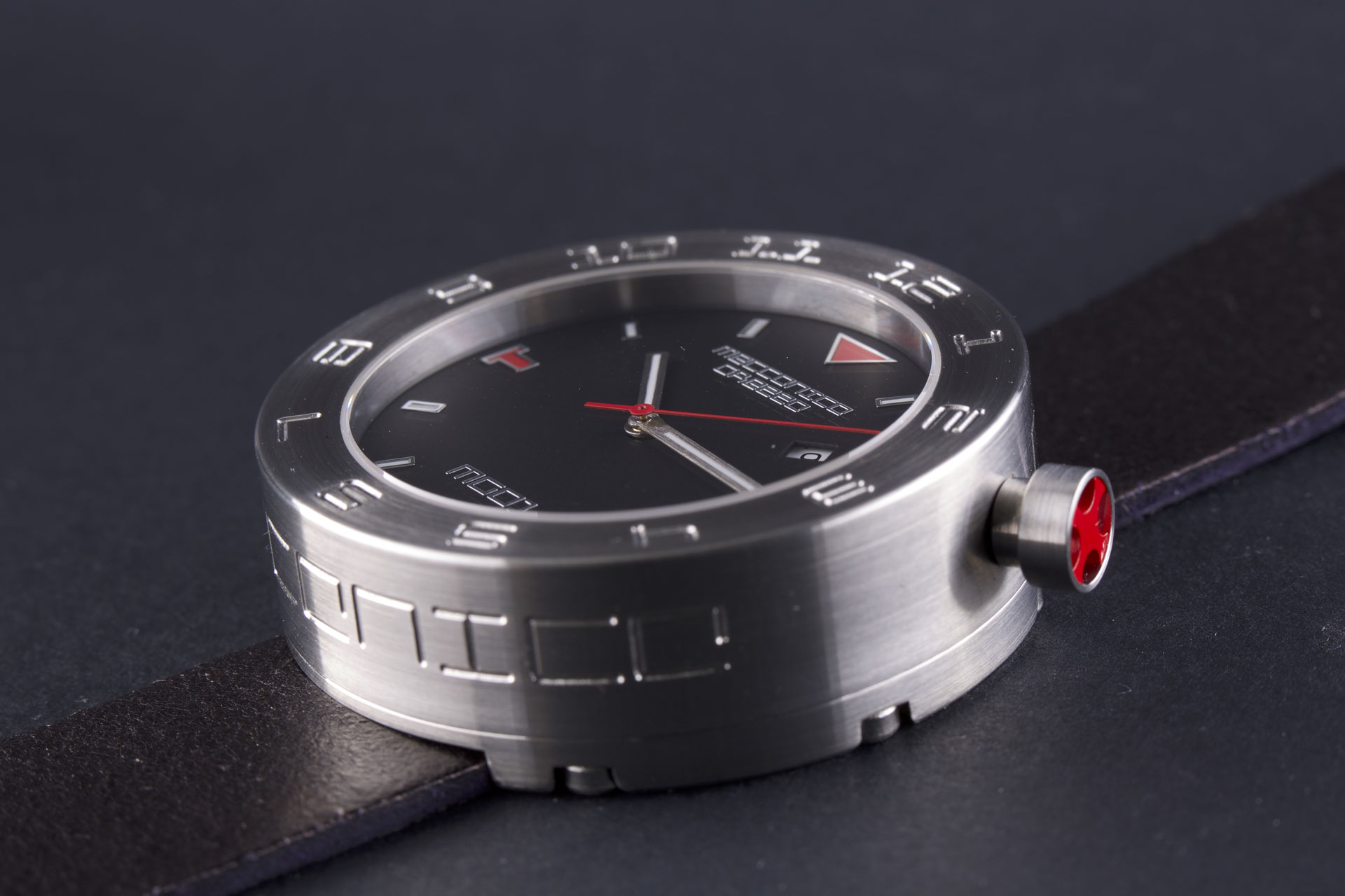 MECCANICA GREZZA MG01 44S av/db Model BLK aresmaxima.com